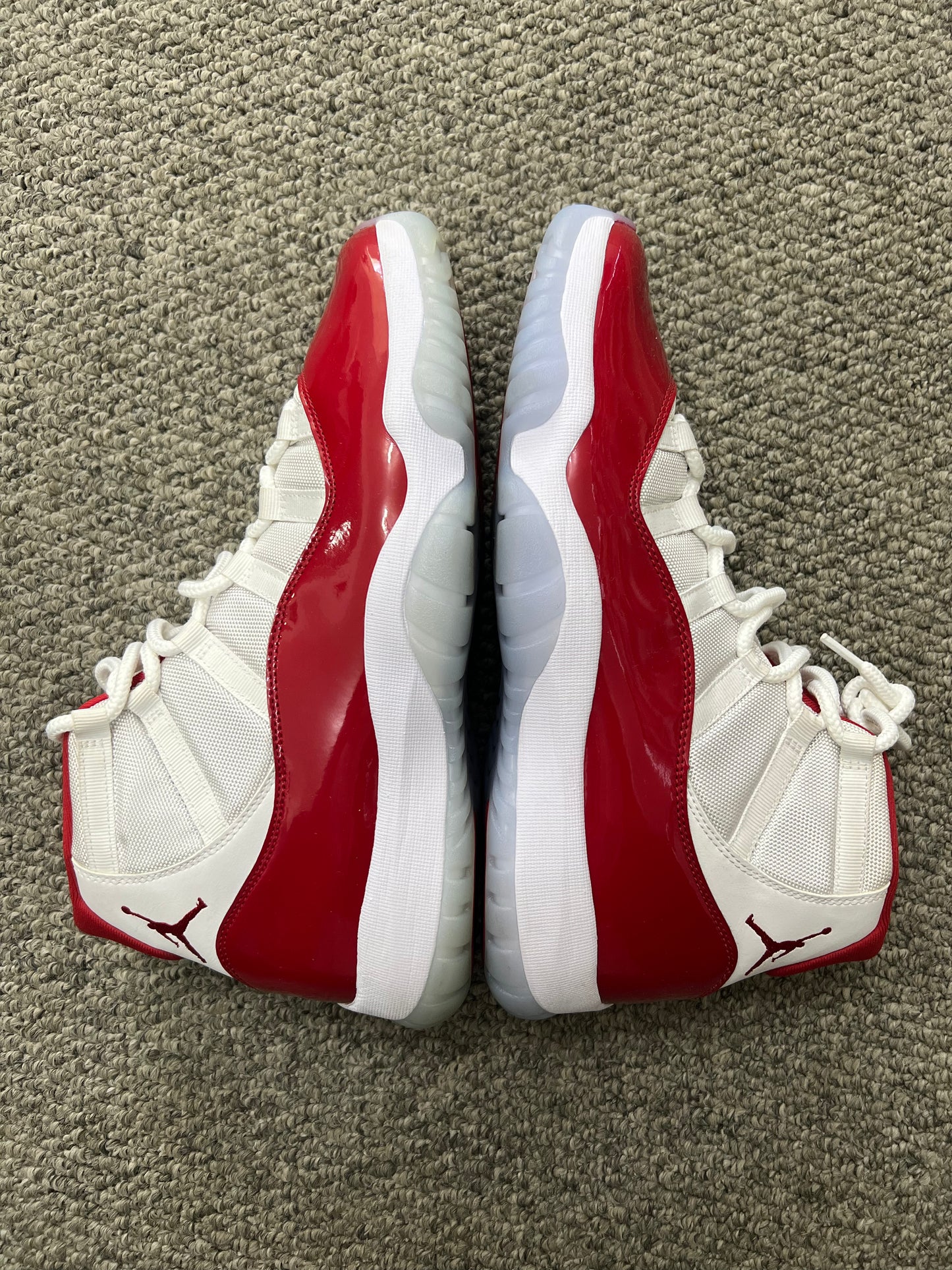 Jordan 11 Retro Cherry (2022)