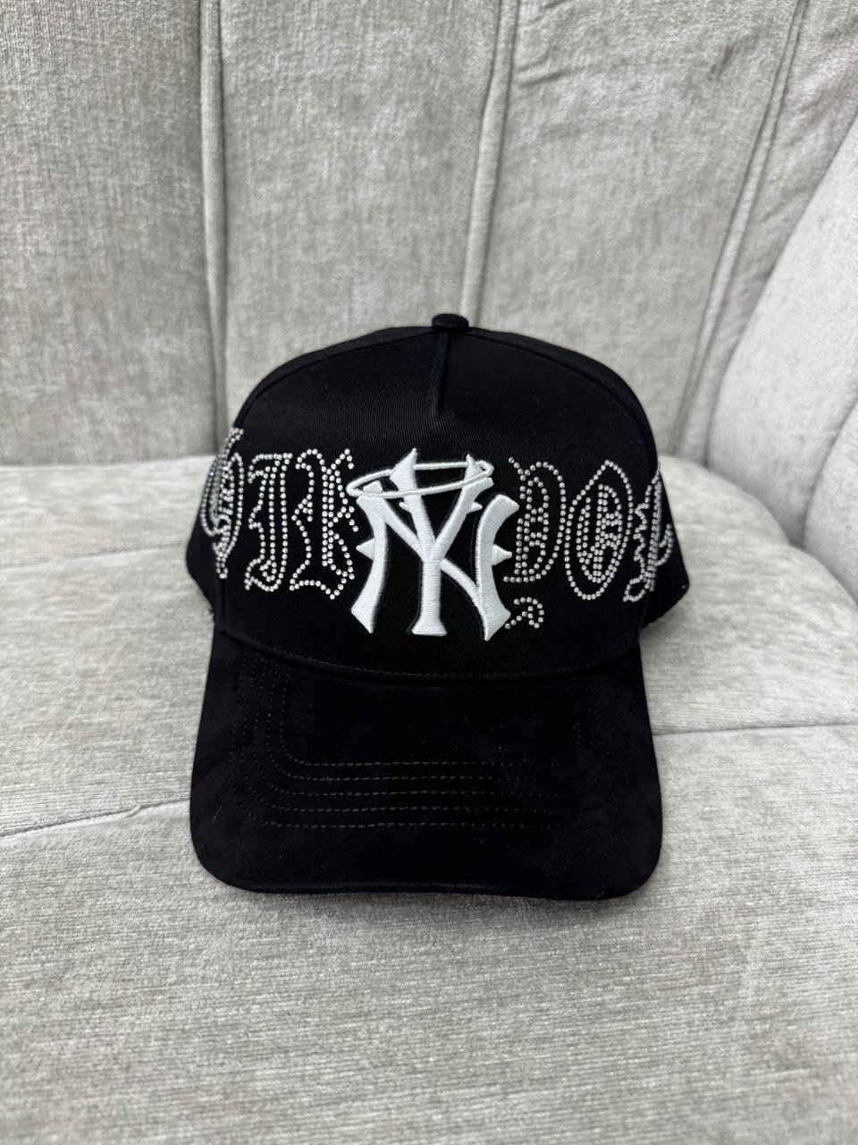 31 Hats NY Crystal Black