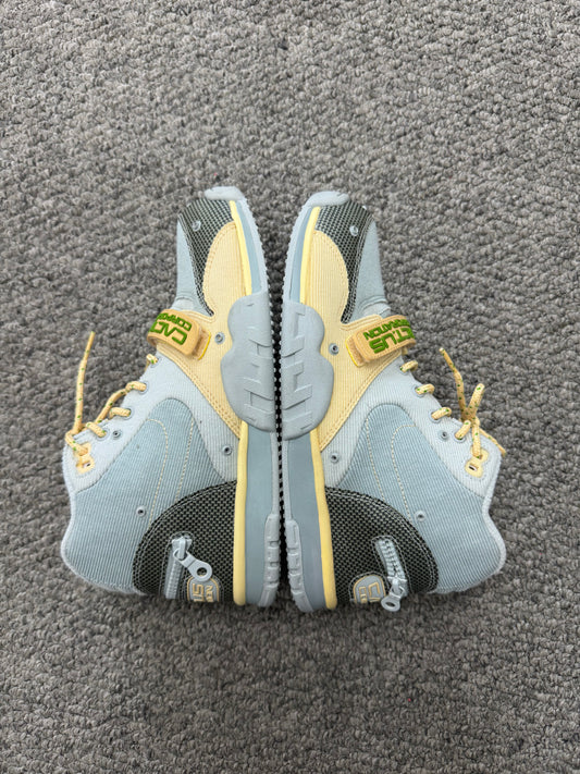 Air Trainer Travis Scott Grey Haze (Pre Owned) no box