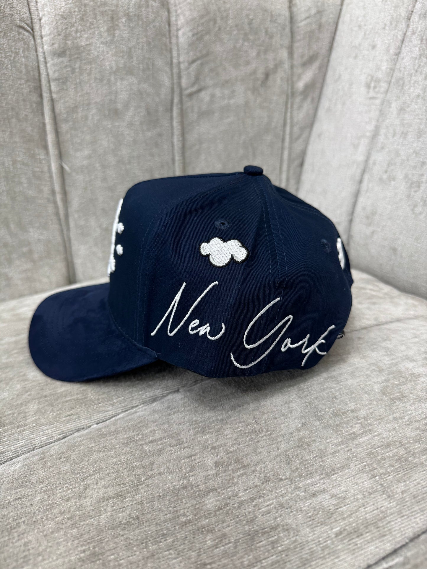 NY CLOUD ANIVERSARIO 31 HATS
